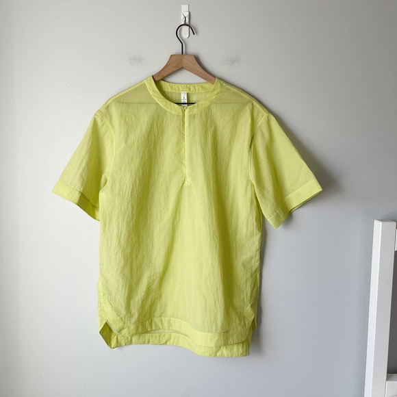 Lululemon Women's Clear Intentions Yellow Green Top Size 6 - Picture 2 of 6